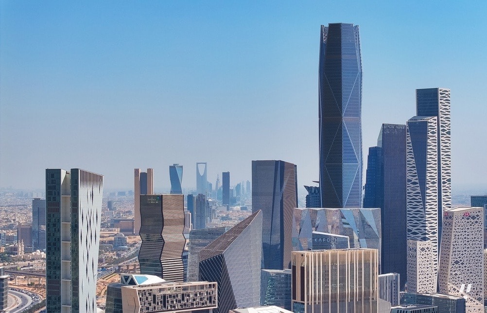 Saudi Arabia Plans $370.7B Spending in 2027 With 3.6% GDP Deficit